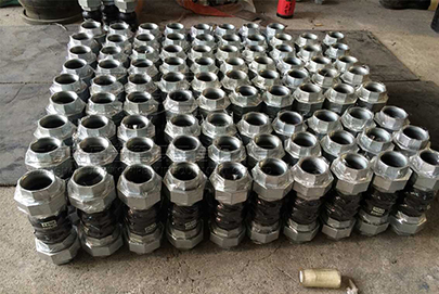 <a href=http://www.shjinhu.com.cn target=_blank class=infotextkey>絲扣橡膠接頭</a>安徽省宿州市埇橋區(qū)生產(chǎn)廠家